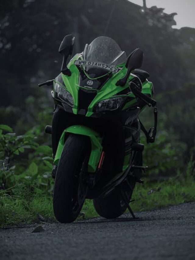 free-photo-of-kawasaki-ninja-zx-10r-on-road